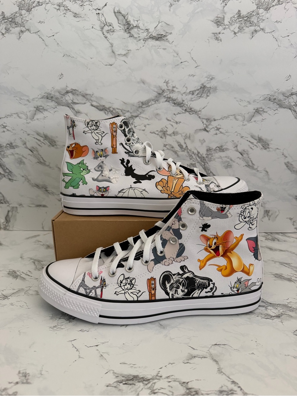 Tom & Jerry x Converse Chuck Taylor All Star High All Over Print Men’s Size 11.5